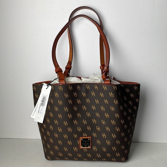 NEW Dooney and Bourke Small Flynn Brown Shoulder Bag - Picture 1 of 10